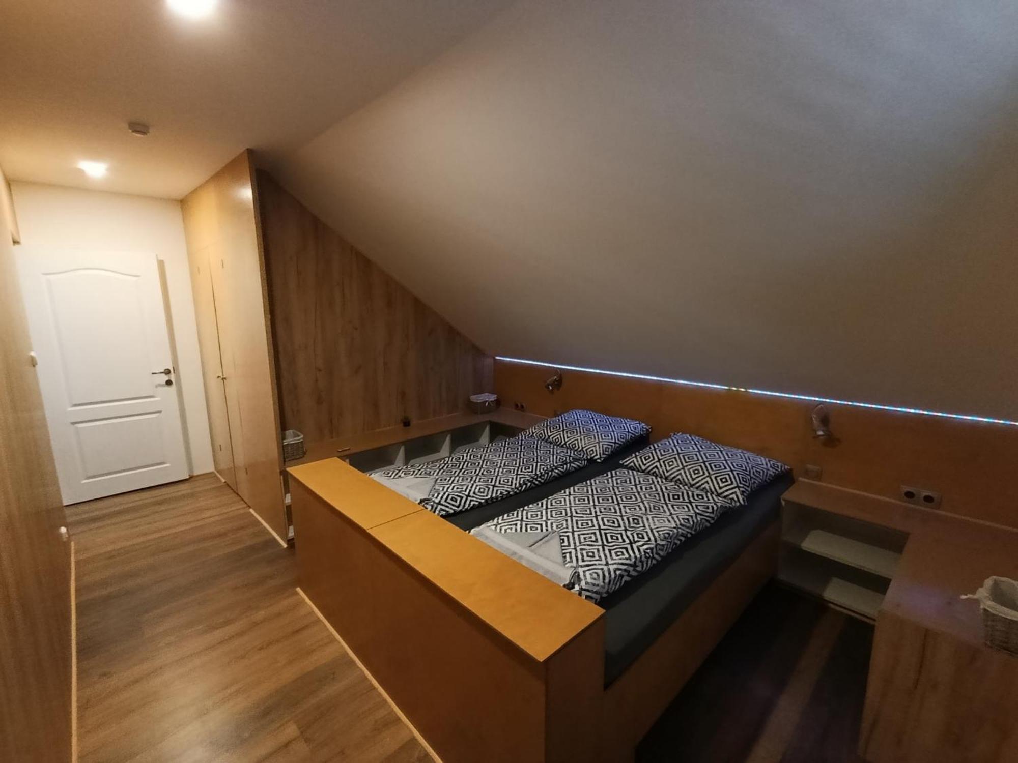 Pelso Holiday Apartments Bambusz Siófok Buitenkant foto